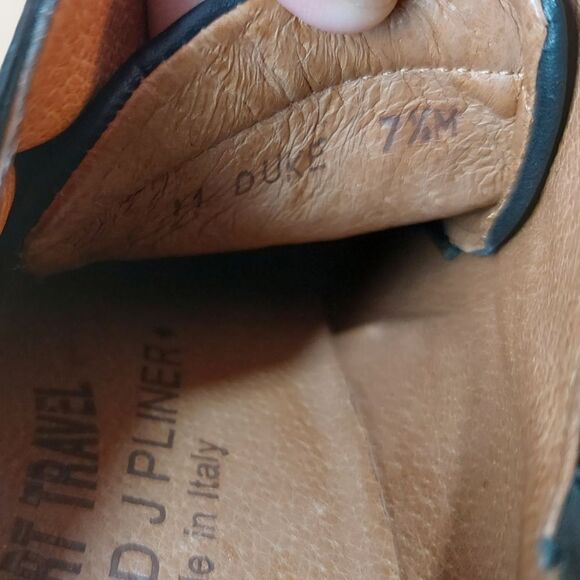 Donald J. Pilner Black Patent Leather Duke Booties Size 7.5 - Picture 10 of 11